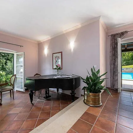 Villa Splendida Ferienhaus *